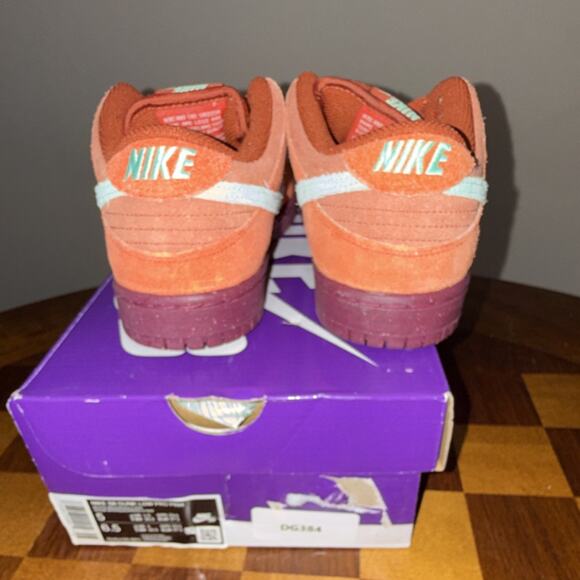 Nike SB Dunk Low Pro PRM Mystic Red/Emerald Rise DV5429-601 Suede Women main image 6